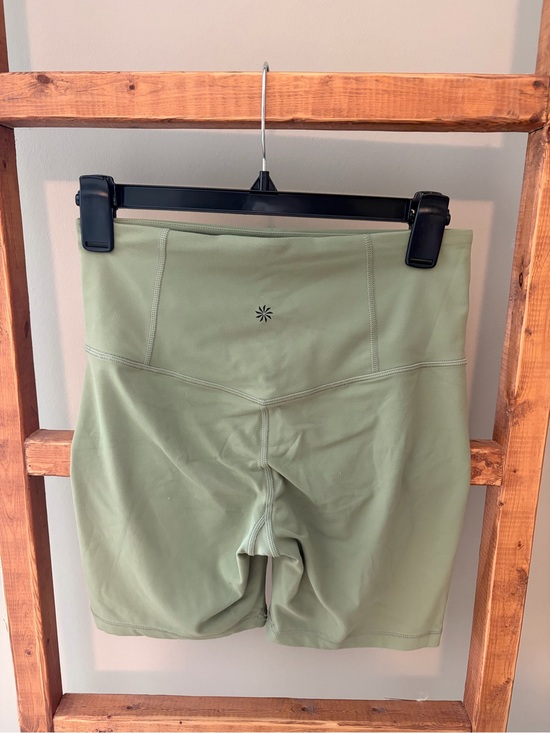 Athleta Pants - Athleta Ultra High Rise Elation 7” Short